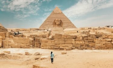 Private All Inclusive: Giza Pyramids, Sphinx, Memphis, Saqqara, Lunch & Camels